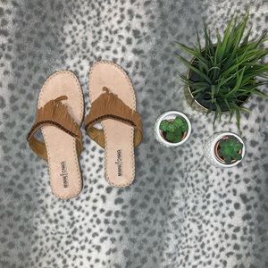 NWOT Minnetonka Fringe Sandals